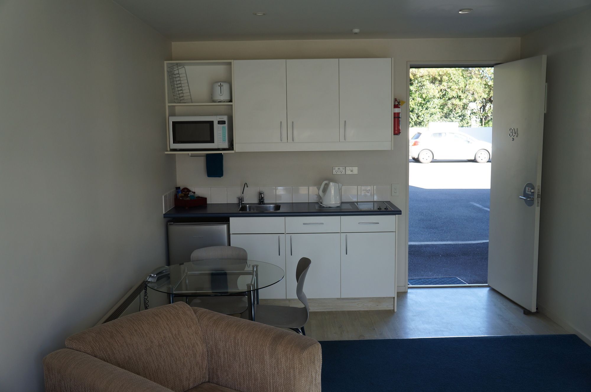 บีช เนลสัน Motel ภายนอก รูปภาพ A typical studio apartment